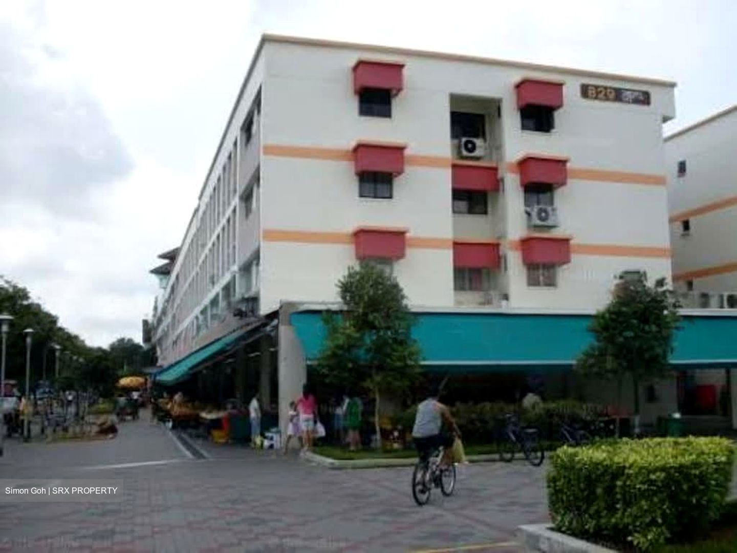 Tampines Street 81 (D18), Shop House #552435861